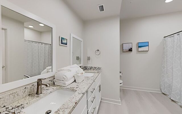 Sea Glass by Southern Vacation Rentals