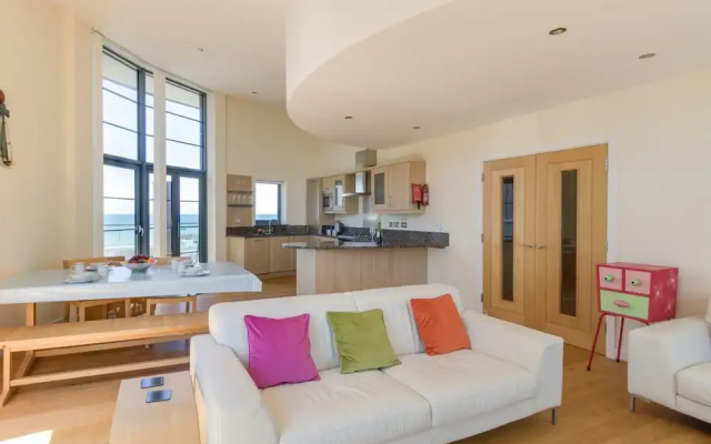 Westbay Penthouse