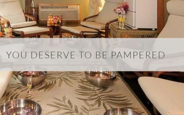 HideAway Country Inn