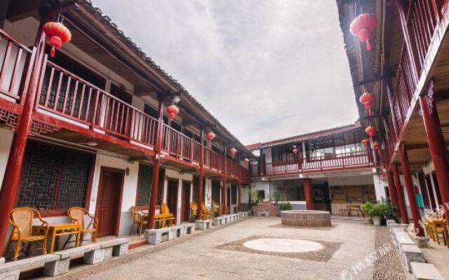 Yangshuo Dahuwai Camps Hotel