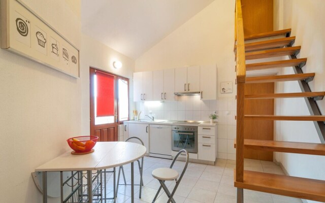 Nice Home in Pucisca With 2 Bedrooms and Wifi