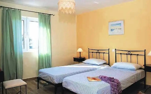 Gyra Villas