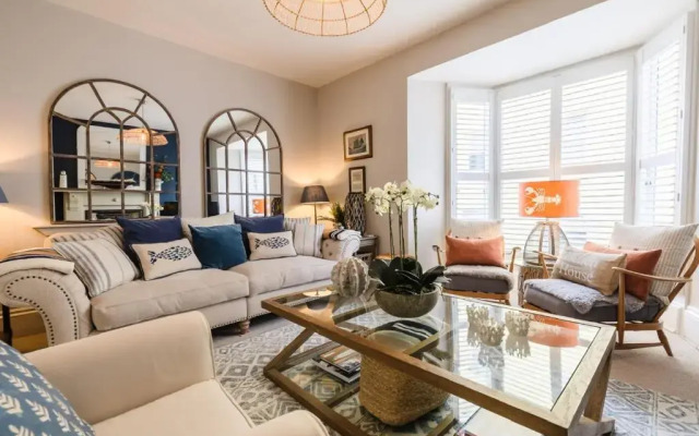 Chart House Sleeps 6