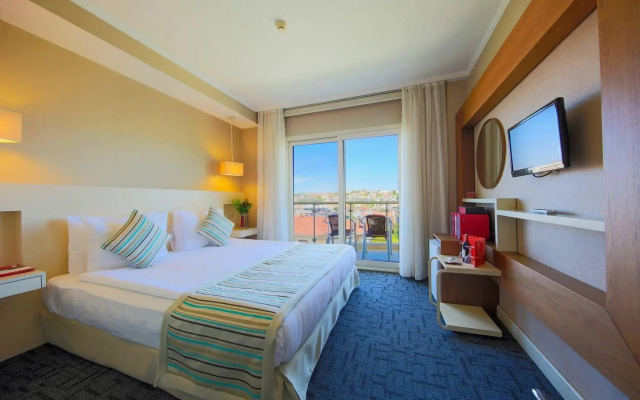 Sisus Marina Hotel