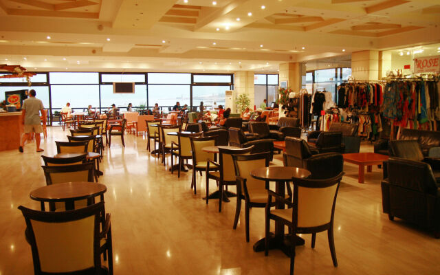 Eri Beach Hotel