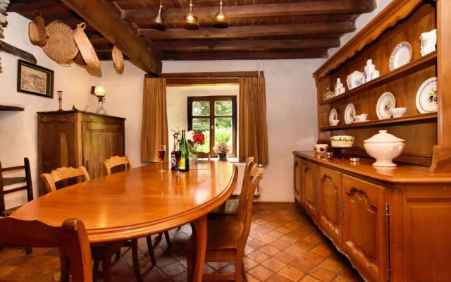 Picturesque Holiday Home in Petites Tailles with Garden