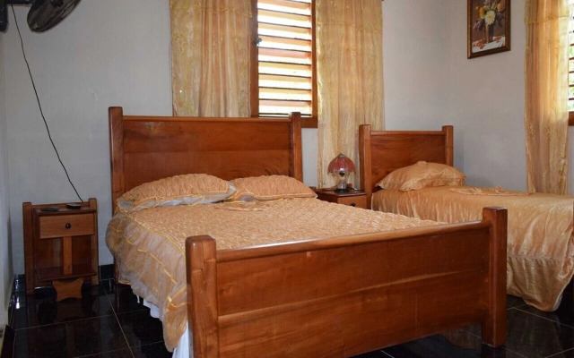Hostal Eida y Lujan PLAYA LA BOCA