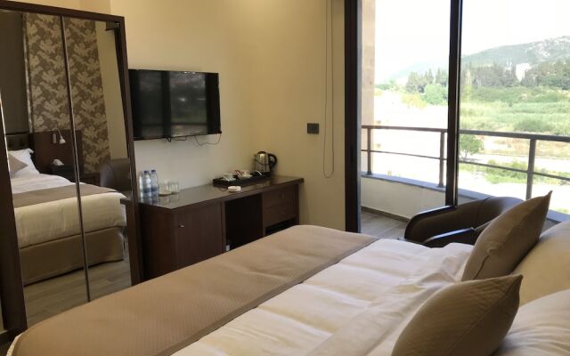 Sea View Hotel