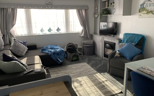 Immaculate 2-bed Caravan in Clacton-on-sea