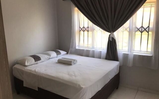 KhayaLethu Holiday Home