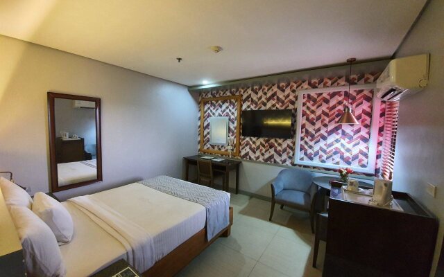 MODA Mariposa Budget Hotel - Anonas