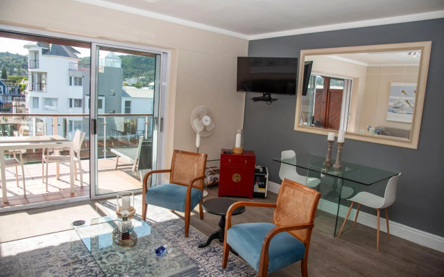 Waterfront- 11 South Quay