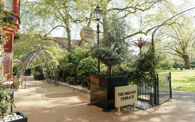St Paul's Hotel