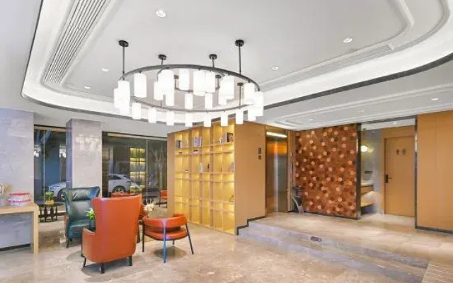 Country Inn & Suites by Radisson, Tianjin Fifth Avenue Xiaobailou Metro Station