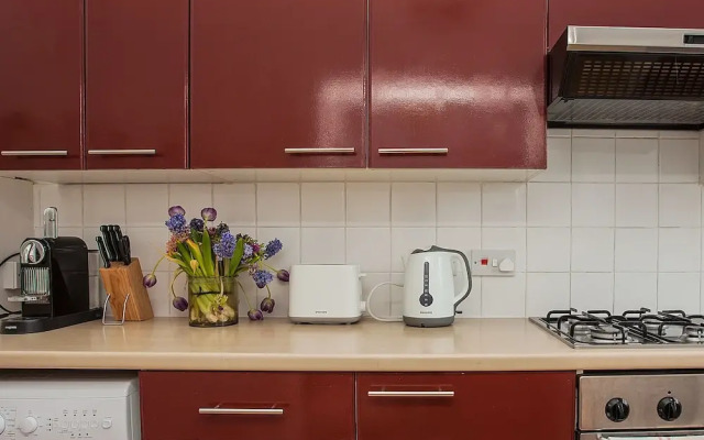 1 Bedroom Flat In Vibrant Brixton
