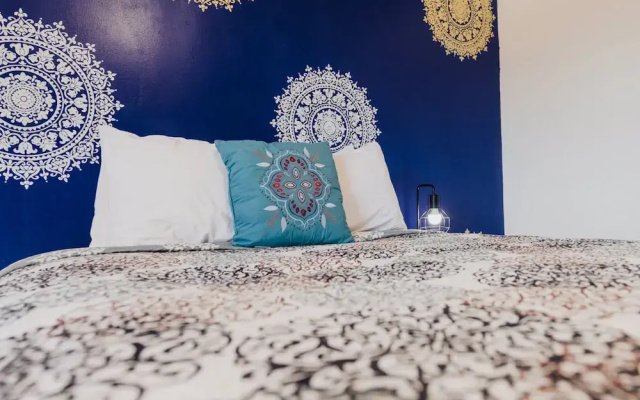 Home Style Apartments - 1 & 3 BR Suites with Full Kitchen