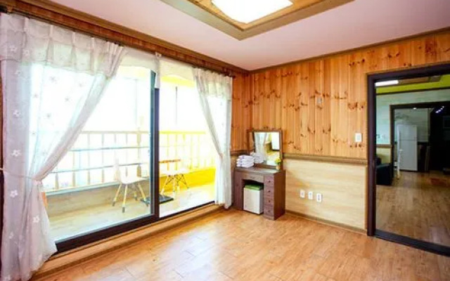 Daebudo Bluey Pension