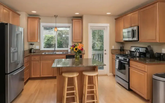 Seattle Vacation Home: Life's A Beach