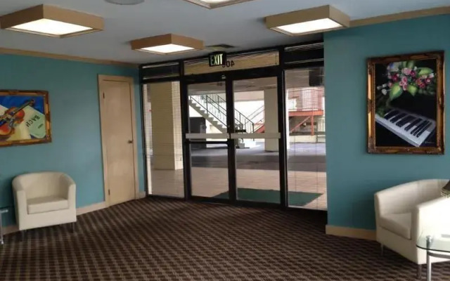 Days Inn by Wyndham Florence Downtown