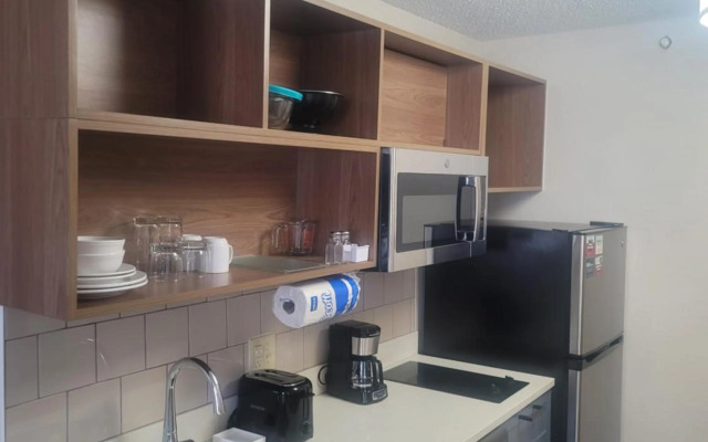 Candlewood Suites Southfield - Detroit by IHG