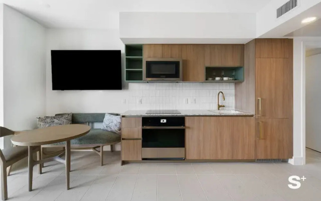 Miami Luxury Studio With City View