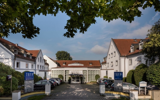 TRYP by Wyndham Munich North