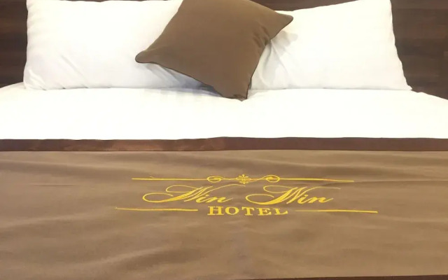 Win Win Hotel