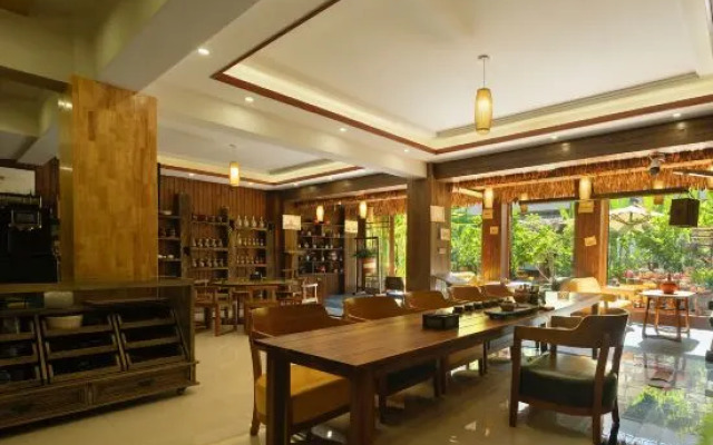 Guilai Xiaoyuan River View Hotel