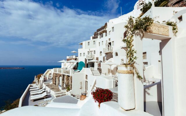 Oia Mare Villas