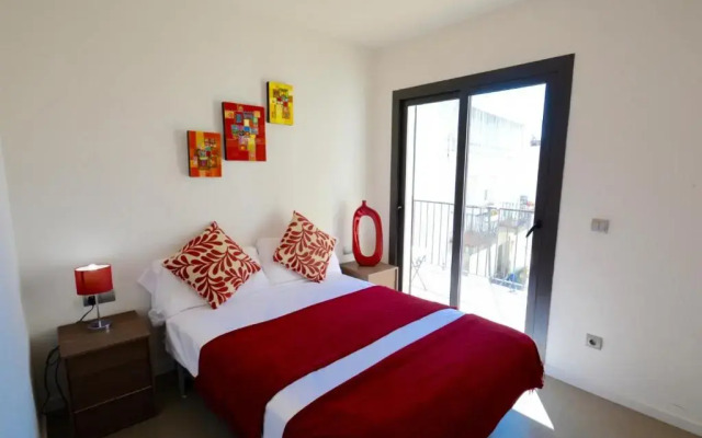 Chic Stylish Apartment with 2 Beds And Roof Terrac