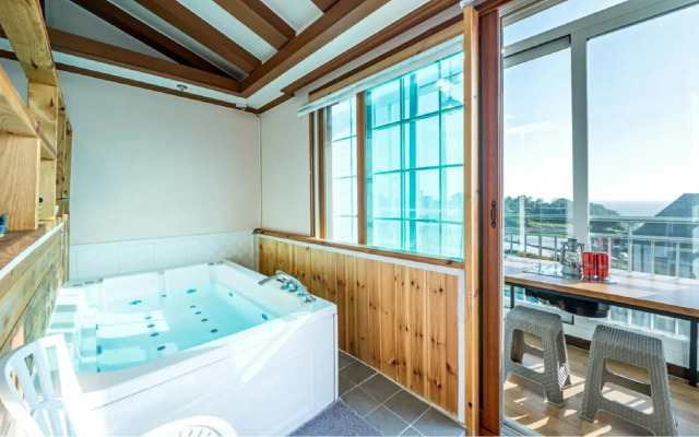 Ganghwa Nakjo tema spa Pension
