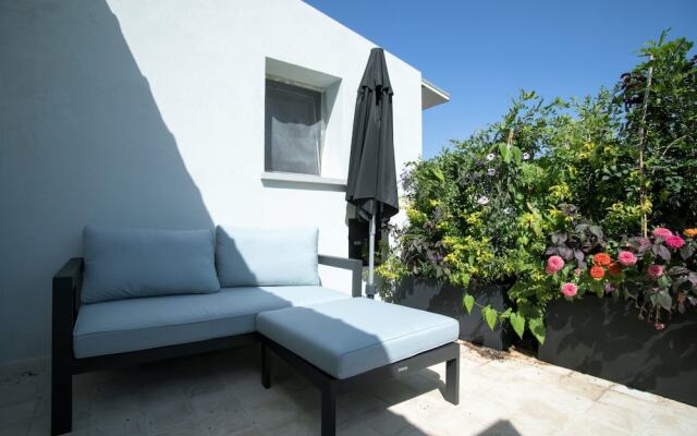 YT35 Luxury Boutique Serviced Suites