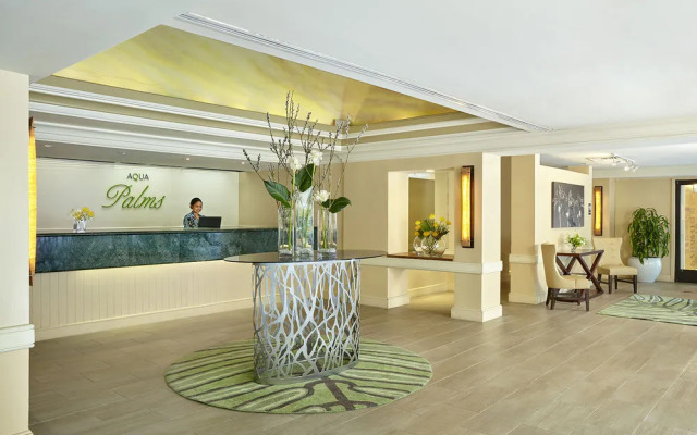Aqua Palms Waikiki