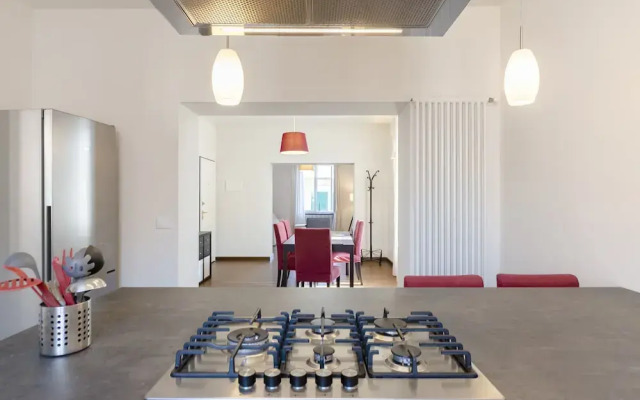 JOIVY Spacious Family Apt For 4, In Carignano, Genoa