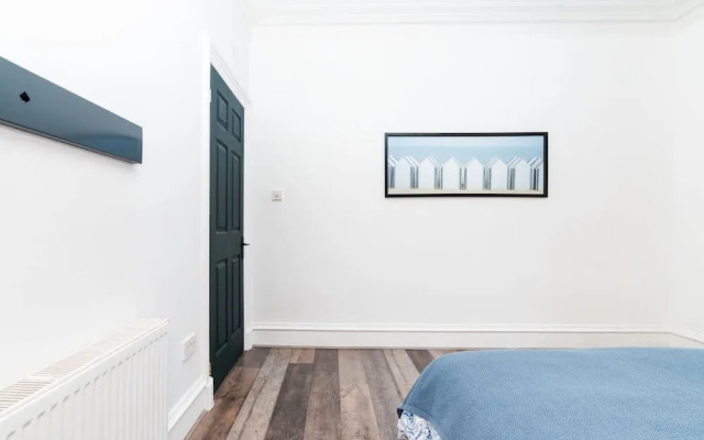 1 Bedroom Apartment-free Parking