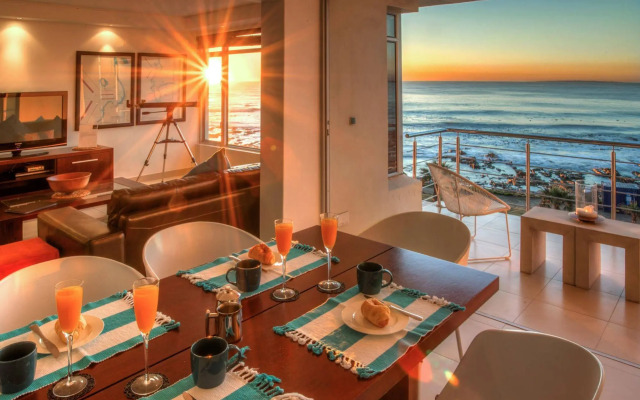 Uninterrupted Ocean Views in Mouille Point Atlantic Vistas