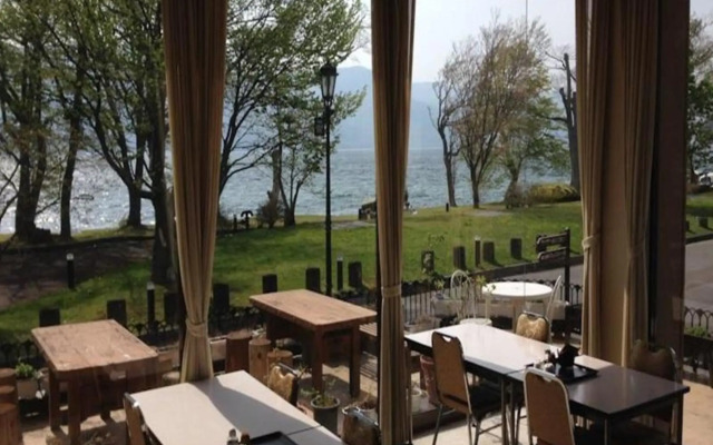 Towadako Lakeside Hotel