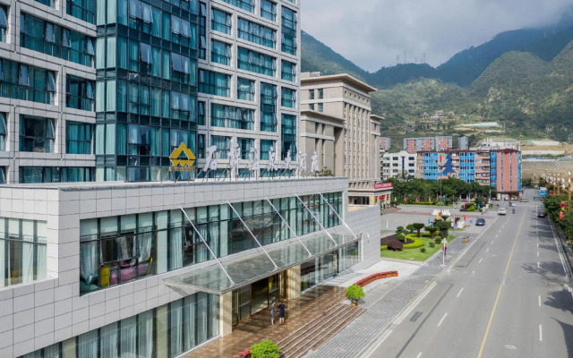 Shimian Hot Spring Hotel