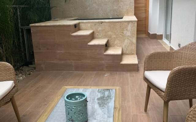 Punta Cana 2BR apt with private jacuzzi