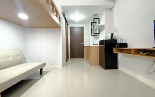 Restful And Well Designed Studio Transpark Juanda Bekasi Timur Apartment
