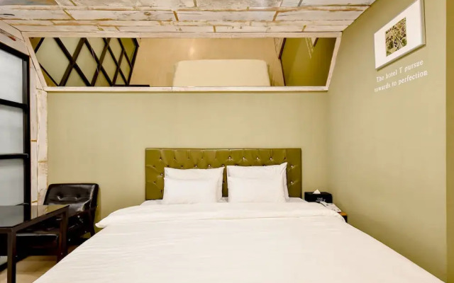 The SWEET Hotel