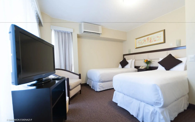 Roosevelt Hotel & Suites