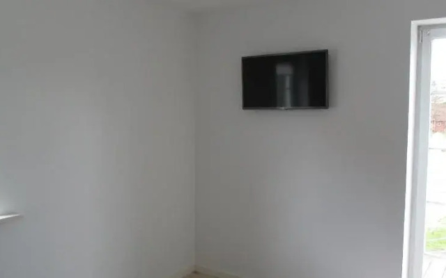 White House Hotel Apartments