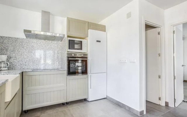 Attractive Villa in Caleta de Vélez with Private Pool