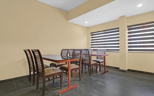 Treebo Grand Vistara Airport Suites