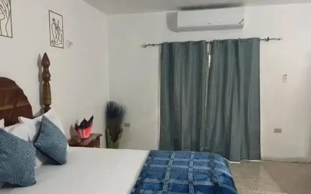 GraceWay Studio Apt with A/C -3mins walk to beach