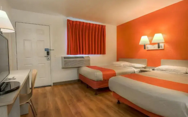 Motel 6 Chino, CA - Los Angeles Area