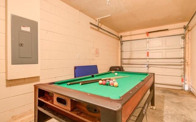 Karis' Sandy Ridge 5 Bedroom Home