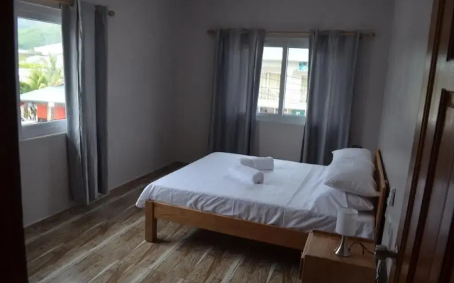 Shanaz Beachside Retreat