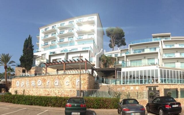 Portodrach Aparthotel & Suites